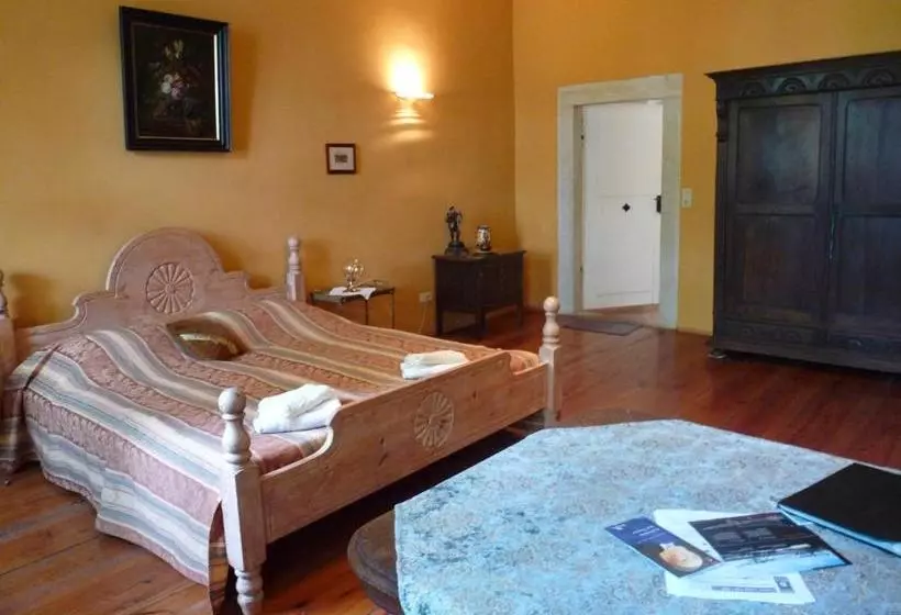 בית מלון כפרי Schloss Triestewitz