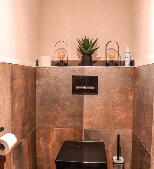 فندق Schwarzer Adler Jever