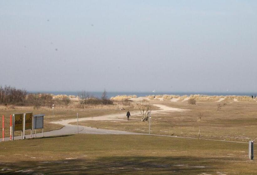 فندق Schwarzer Adler Jever