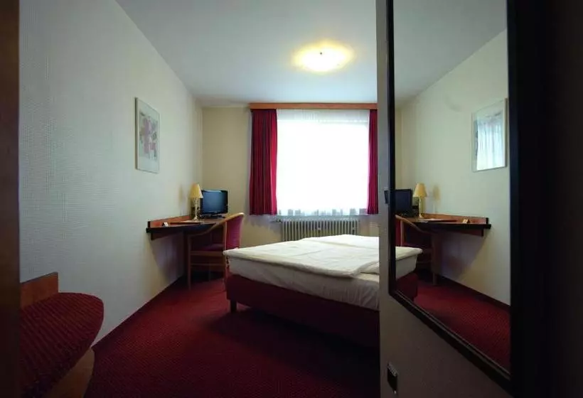 Отель Sonne Offenburg