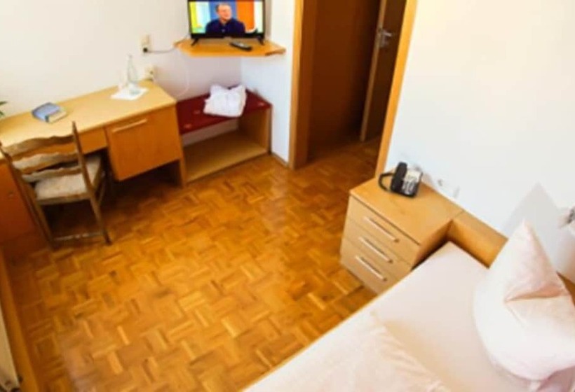 호텔 Traube Lossburg