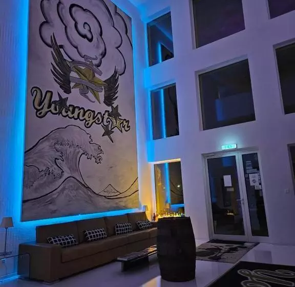 Hotel Youngstar
