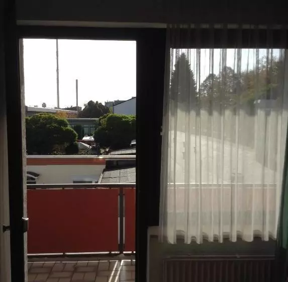 ホテル Zum Stresemann