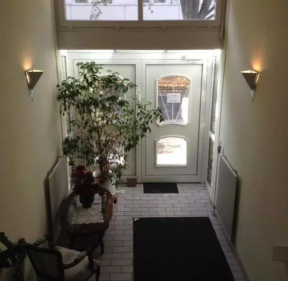 ホテル Zum Stresemann