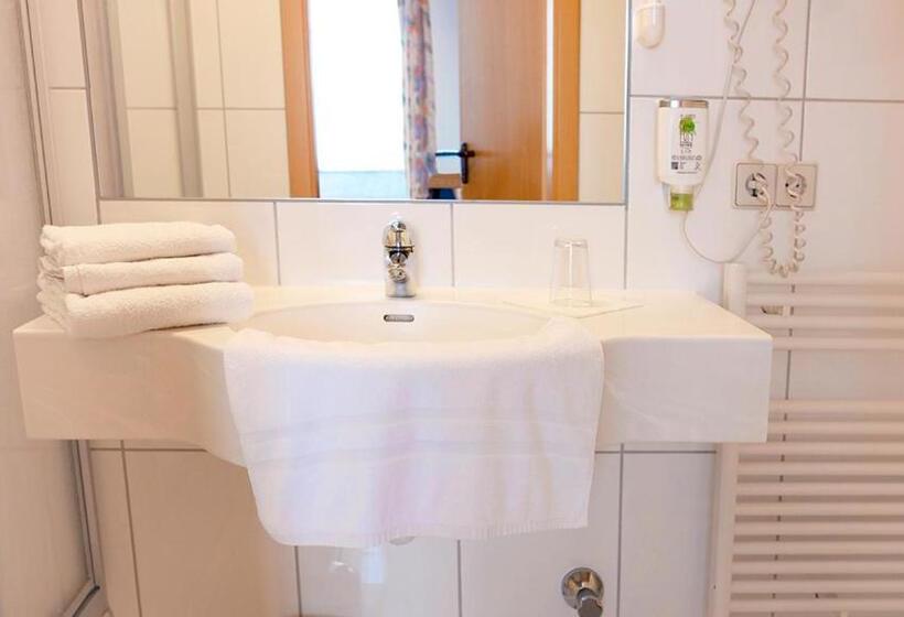 بنسيون Gasthof Adler