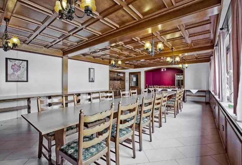 Пансион Landgasthaus Kreuz Beim Tom