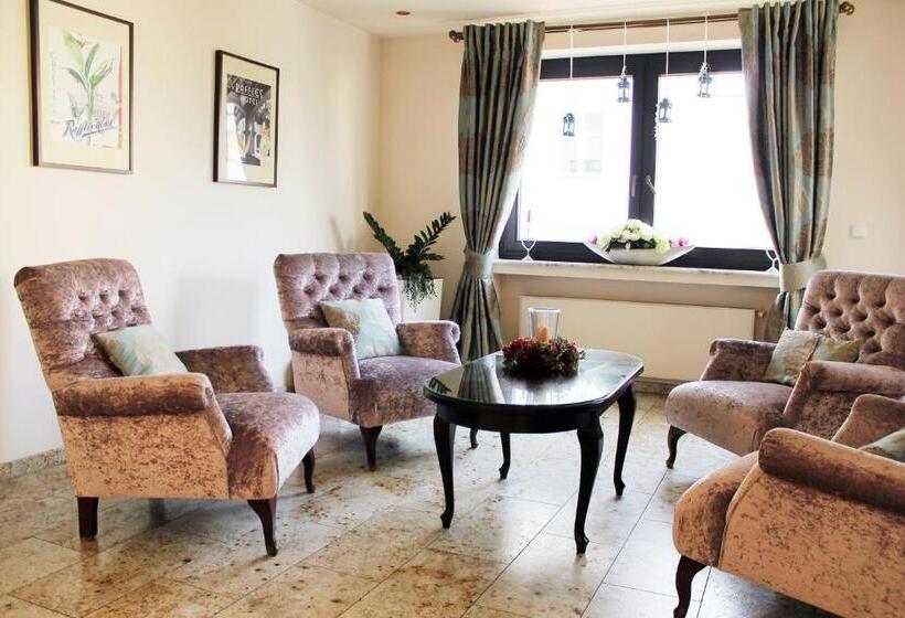 Astoria Bed & Breakfast