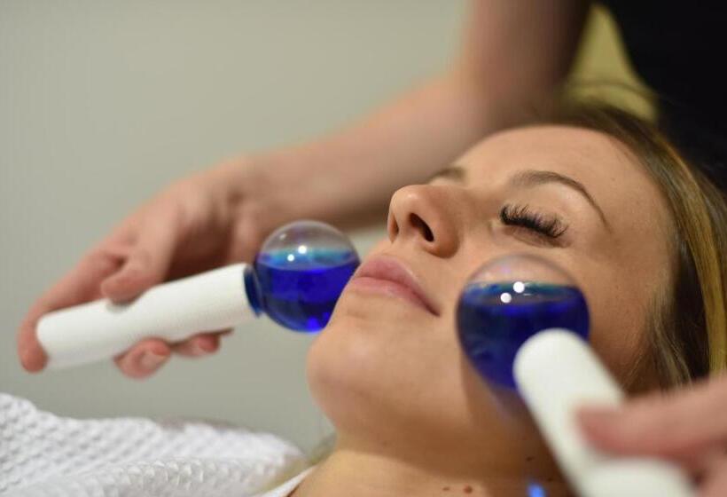 호텔 Aviator Kielce