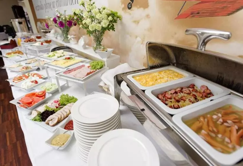 ホテル Aviator Kielce