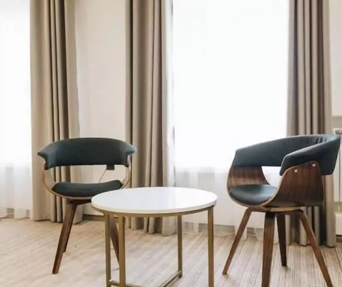 酒店 готель континент миколаїв