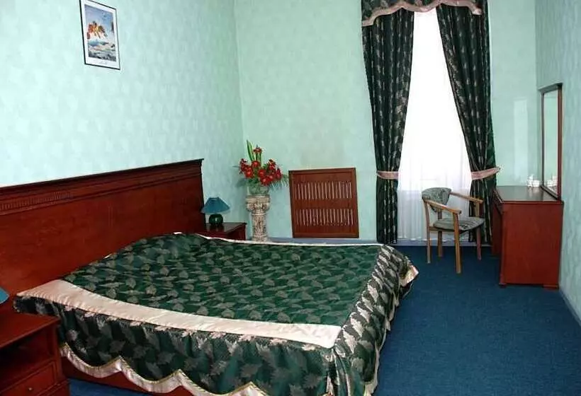 酒店 готель континент миколаїв