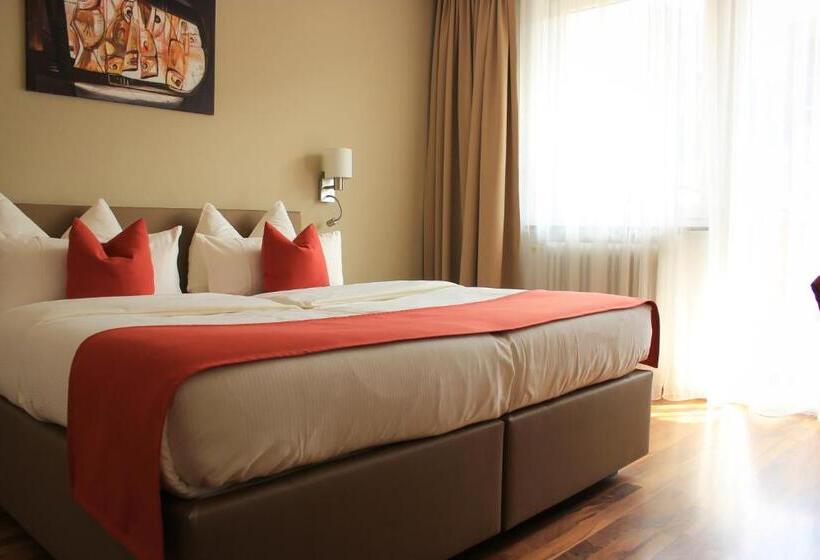 Отель Alpenland