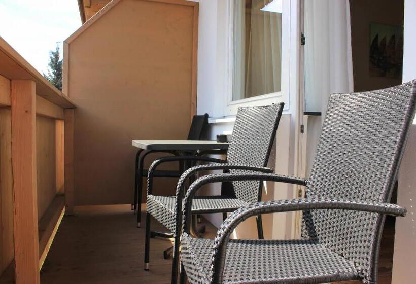 Отель Alpenland