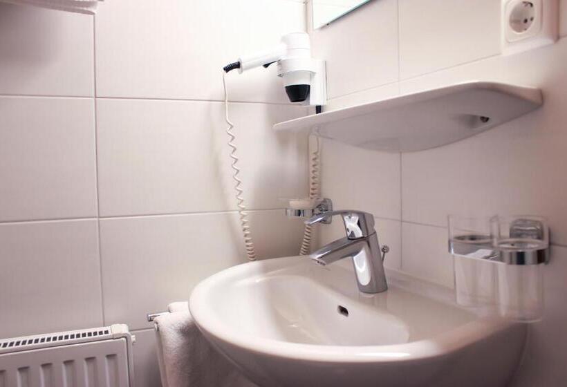 Отель Alpenland