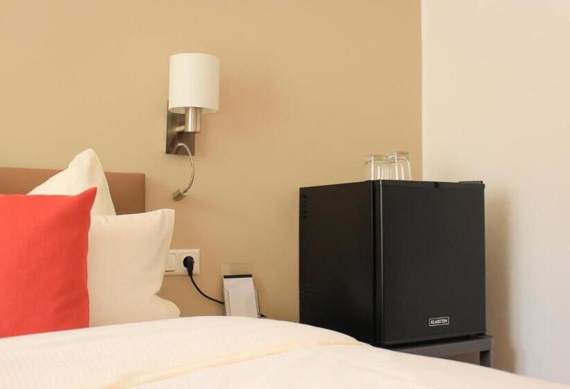 Отель Alpenland