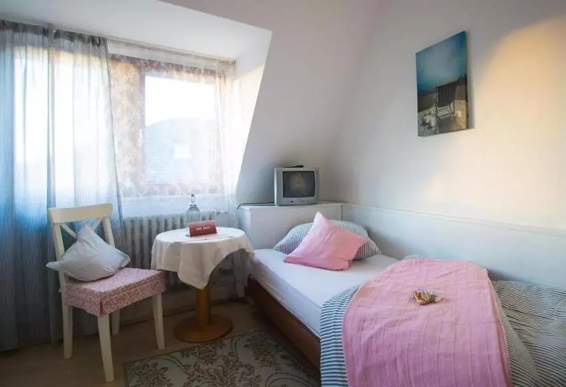 בית מלון כפרי Barbarossa Garni