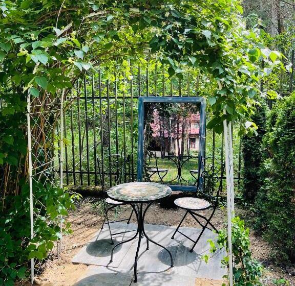 בית מלון כפרי Dworek Tryumf