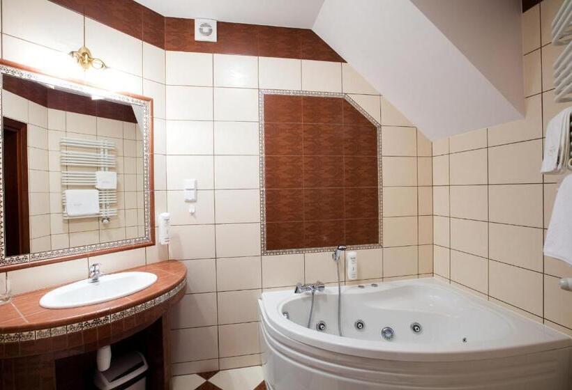 בית מלון כפרי Dworek Tryumf