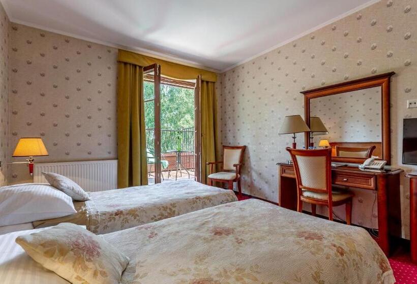 בית מלון כפרי Dworek Tryumf