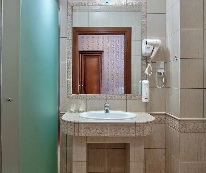 בית מלון כפרי Dworek Tryumf