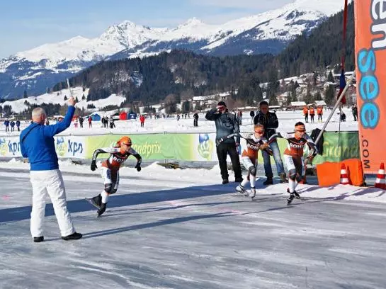 住宿加早餐  Waldpension Putz