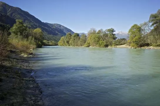 住宿加早餐  Waldpension Putz