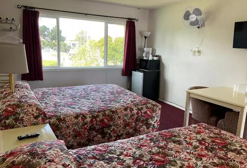 Отель Front Street Inn