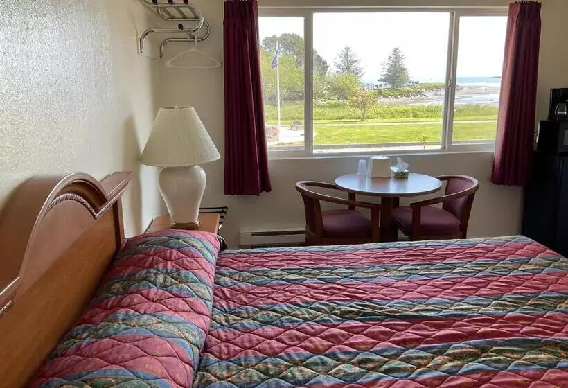 Отель Front Street Inn