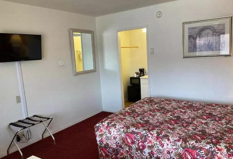 Отель Front Street Inn