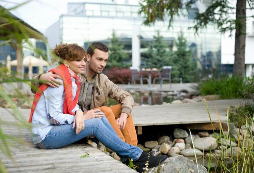 בית מלון כפרי Ikar Plaza