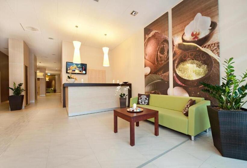 בית מלון כפרי Interferie Medical Spa