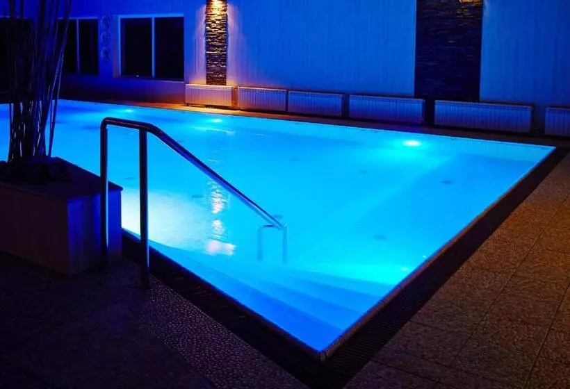 호텔 Kormoran Medispa