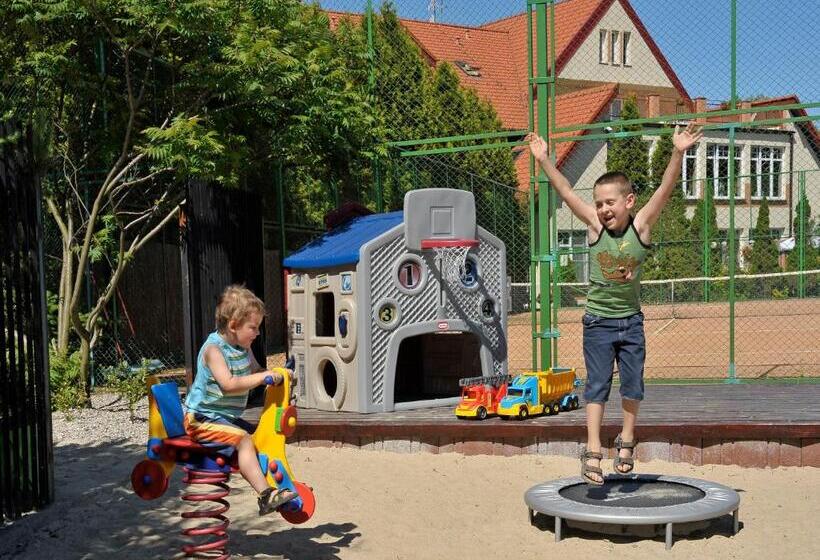 בית מלון כפרי Kormoran Medispa