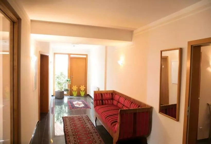 فندق Neumaiers Hirsch Gasthof Und Land