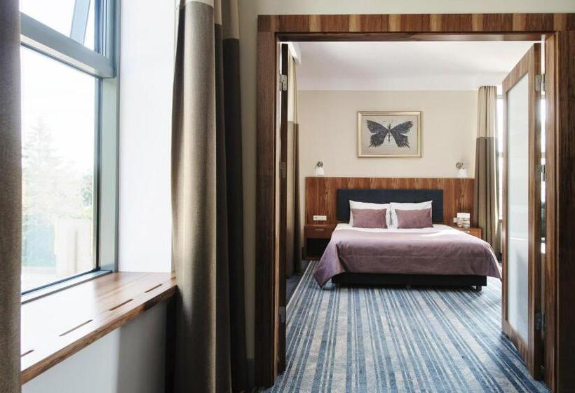 호텔 Pałac Romantyczny