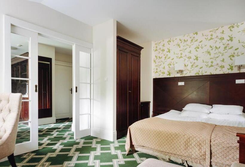 호텔 Pałac Romantyczny