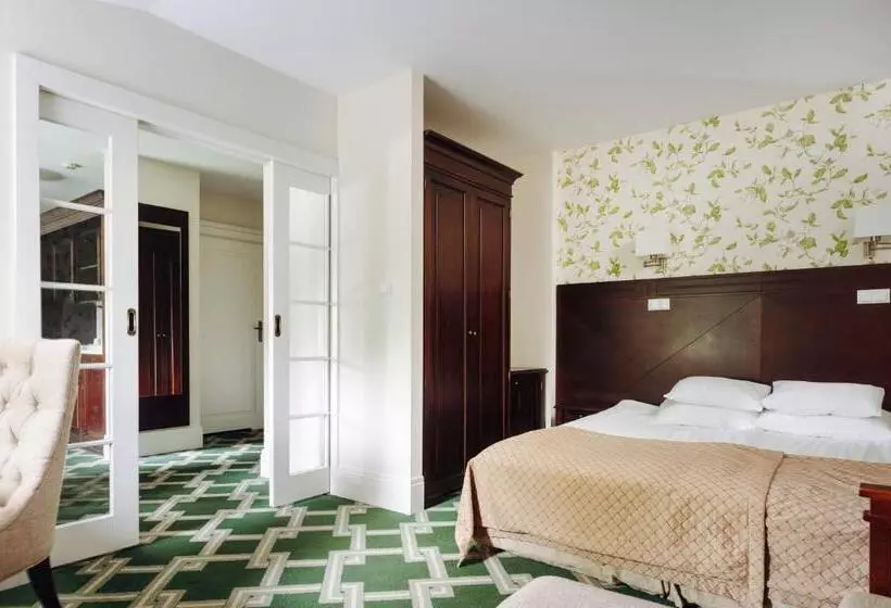 酒店 Pałac Romantyczny