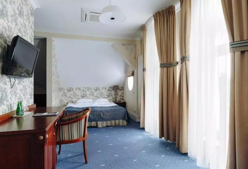 酒店 Pałac Romantyczny