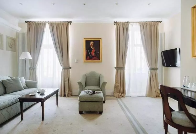 酒店 Pałac Romantyczny