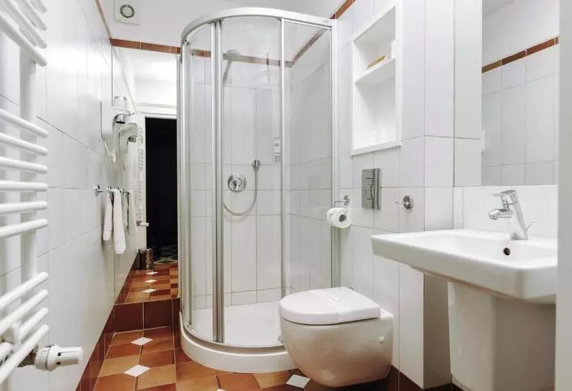 酒店 Pałac Romantyczny