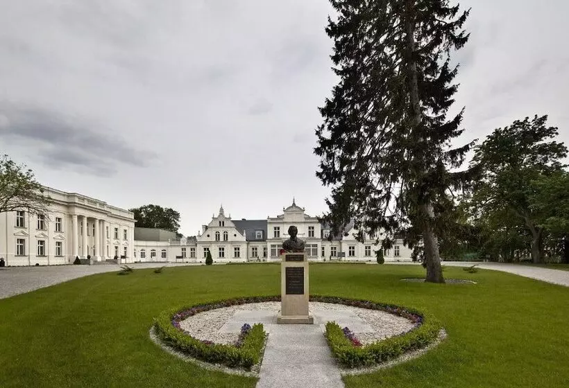 酒店 Pałac Romantyczny