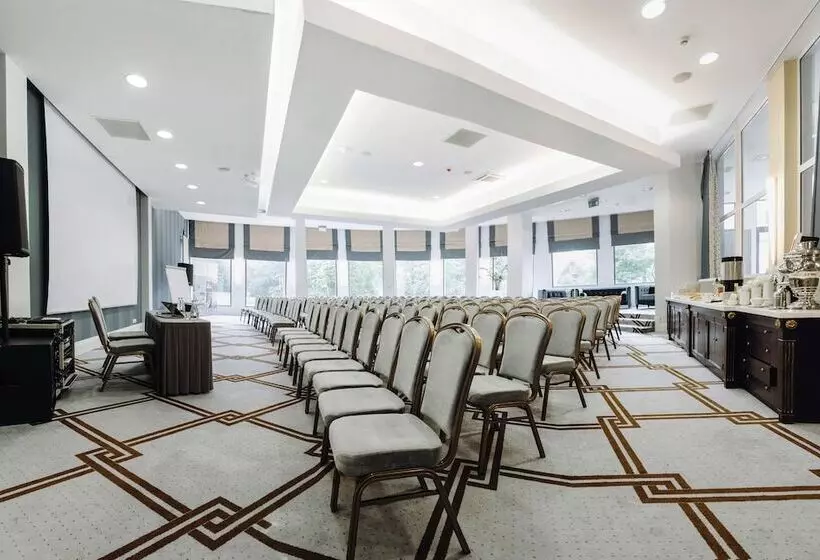 酒店 Pałac Romantyczny