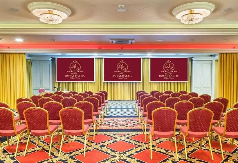 Отель Royal Baltic 4 Luxury Boutique