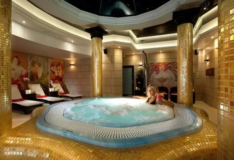 Отель Royal Baltic 4 Luxury Boutique