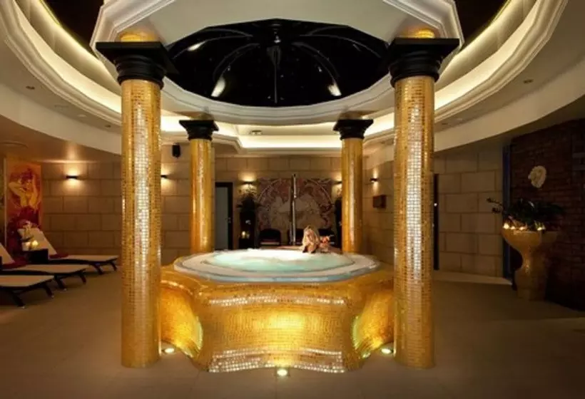 Отель Royal Baltic 4 Luxury Boutique