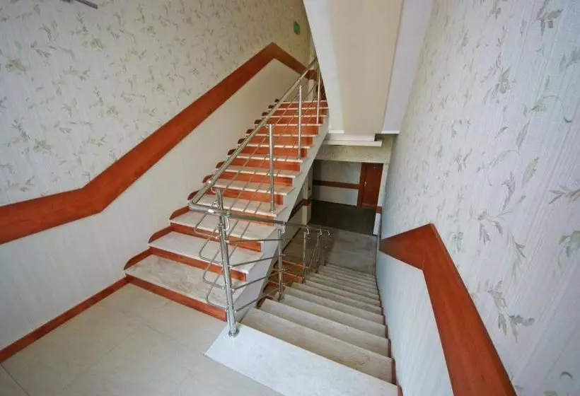 فندق Staromiejski