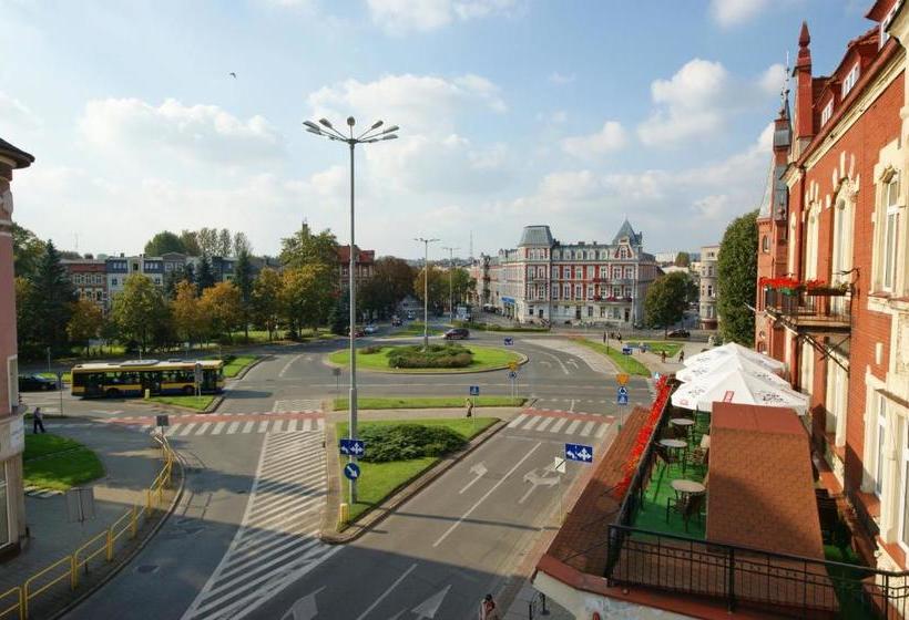 فندق Staromiejski