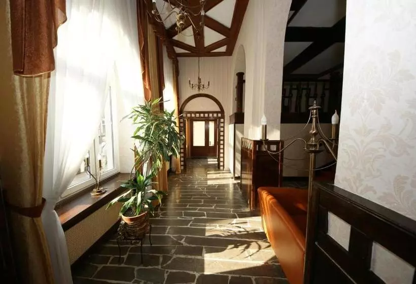فندق Staromiejski