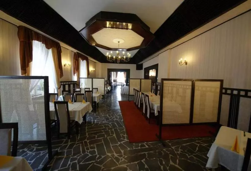 فندق Staromiejski