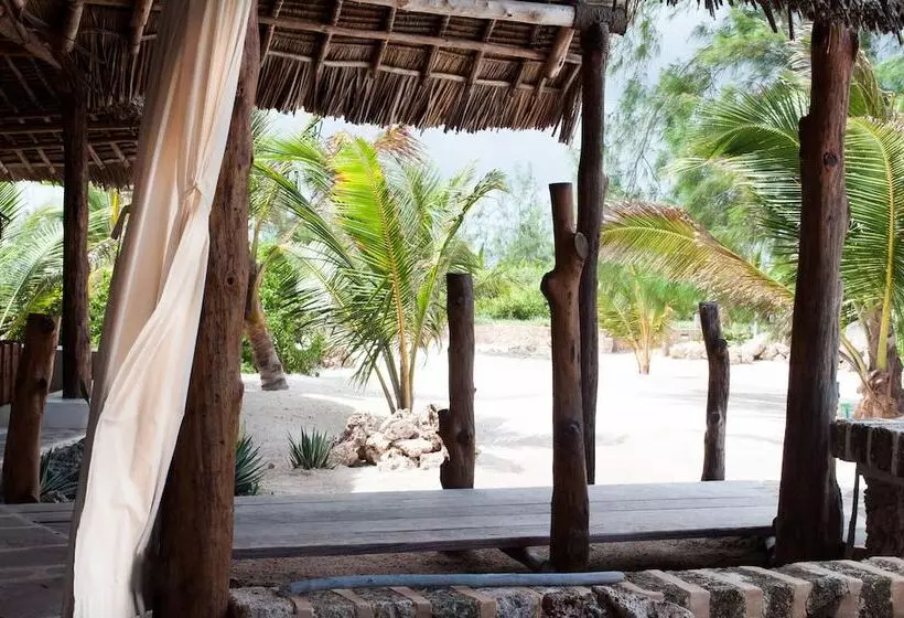 هتل The Charming Lonno Lodge Watamu